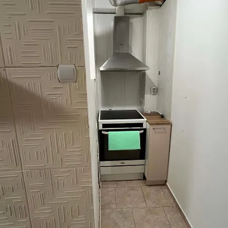 Apartmán Lovely One Bedroom In Atiya